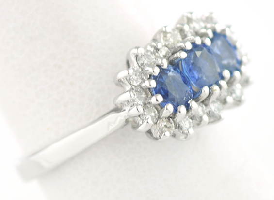 14K White Gold Sapphire Ring