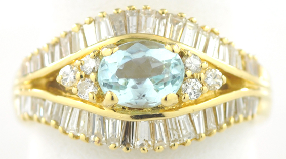 18K Yellow Gold Aquamarine Ring