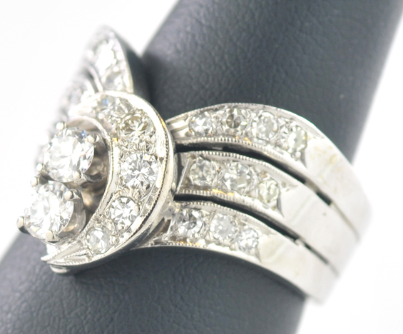 14K White Gold Diamond Ring