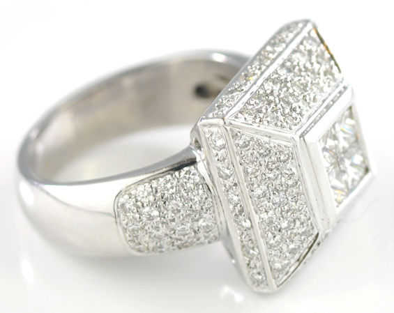 14K White Gold Diamond Ring