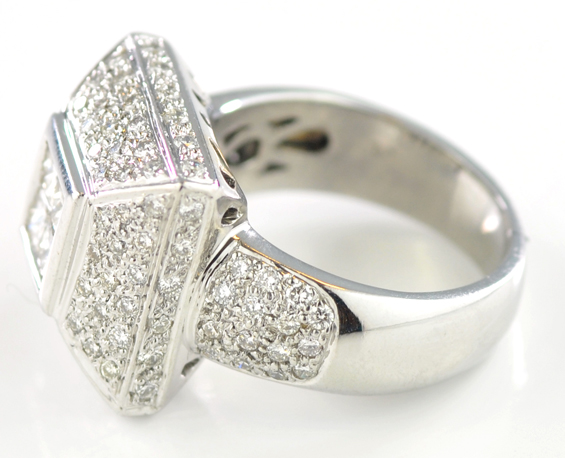 14K White Gold Diamond Ring