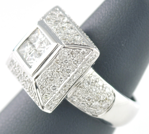 14K White Gold Diamond Ring