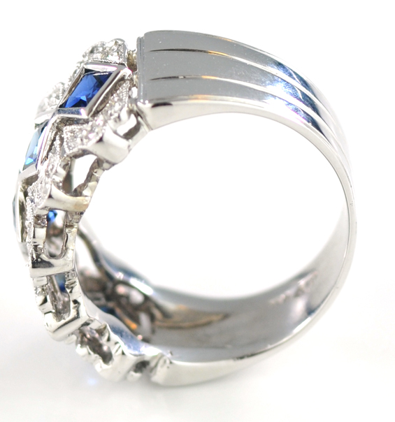 18K White Gold Sapphire Band