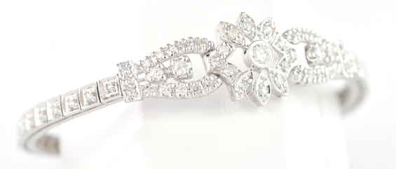 14K White Gold Diamond Bracelet 