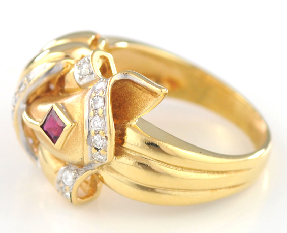 18K Diamond and Ruby Ring