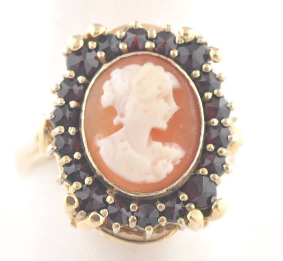 14K Yellow Gold Cameo Ring