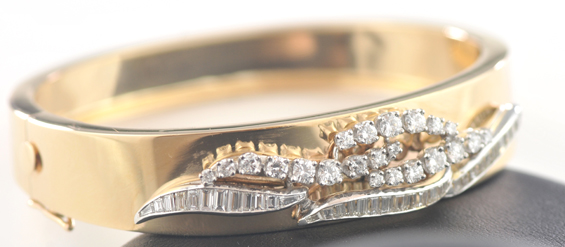 14K Yellow Gold Diamond Bangle 