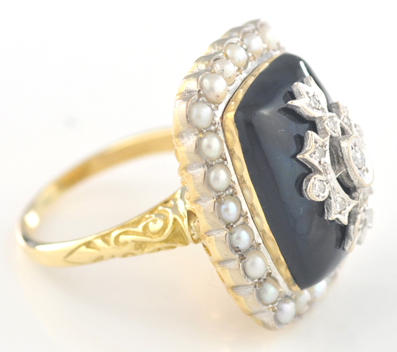 18K Yellow Gold Black Onyx Ring