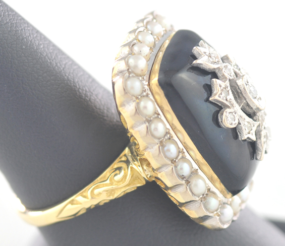 18K Yellow Gold Black Onyx Ring