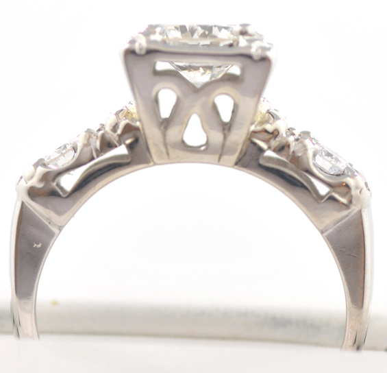 14K White Gold Diamond Ring