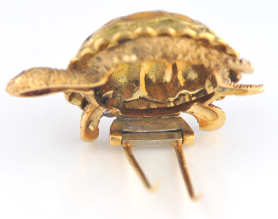 18K Brown Enamel Turtle Pin