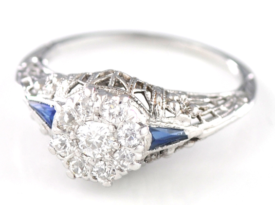18K White Gold Vintage Diamond Cluster Ring