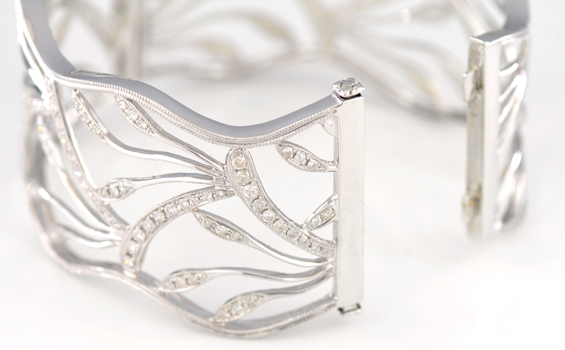 14K White Gold Diamond Bangle