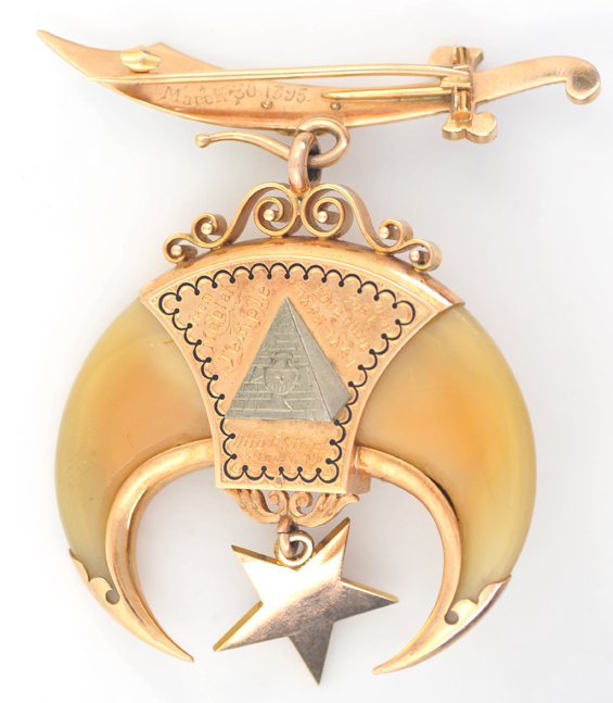 14K Moolah Pin