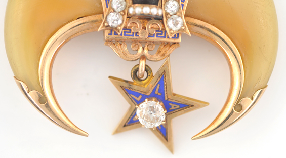 14K Moolah Pin