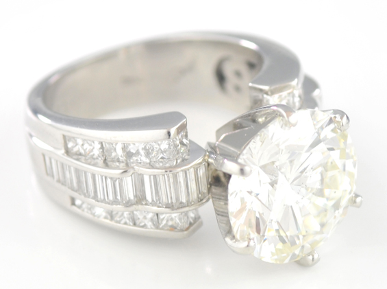 8.03 Carat Round Brilliant Diamond, GIA, in a Platinum Diamond Ring