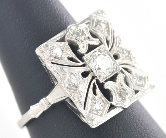14K White Gold Diamond Ring