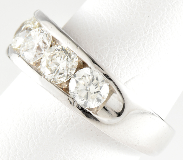 14K White Gold Diamond Band