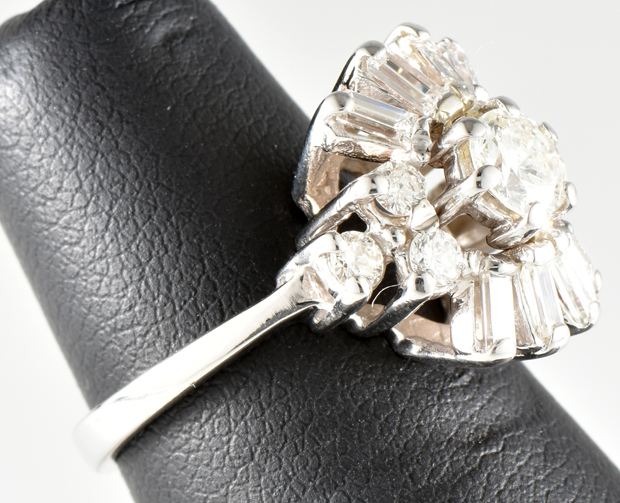 14K White Gold Diamond Cluster Ring
