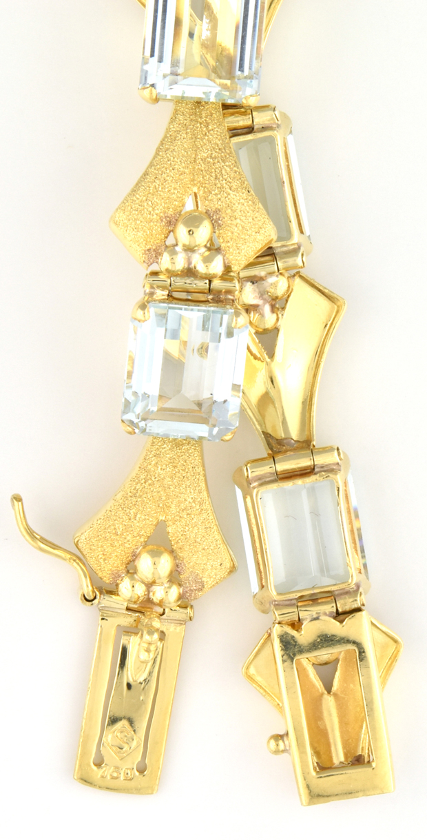18K Yellow Gold Aquamarine Bracelet 