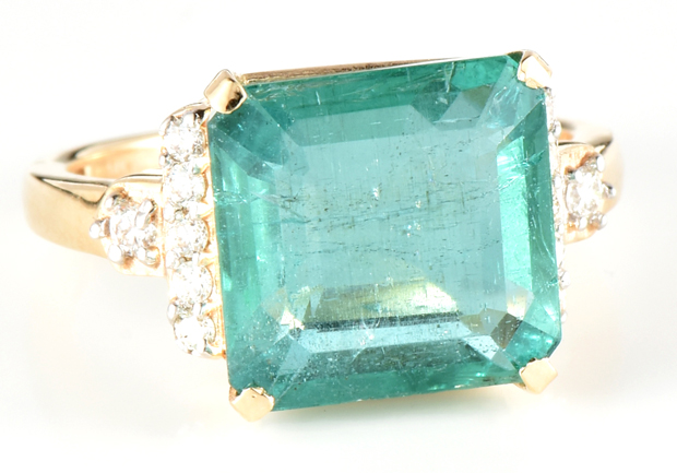 14K Yellow Gold Emerald Ring