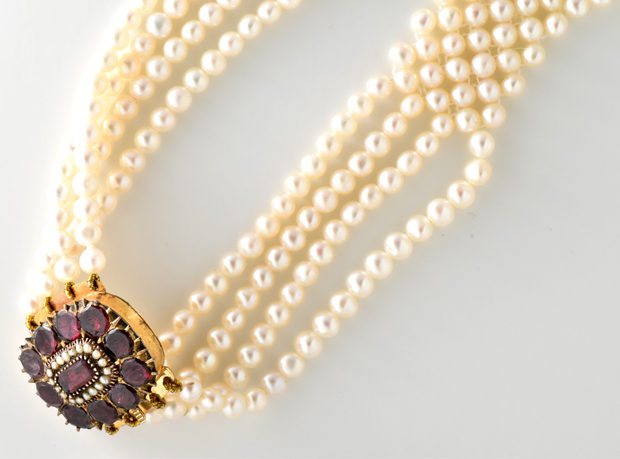 Vintage Pearl Choker
