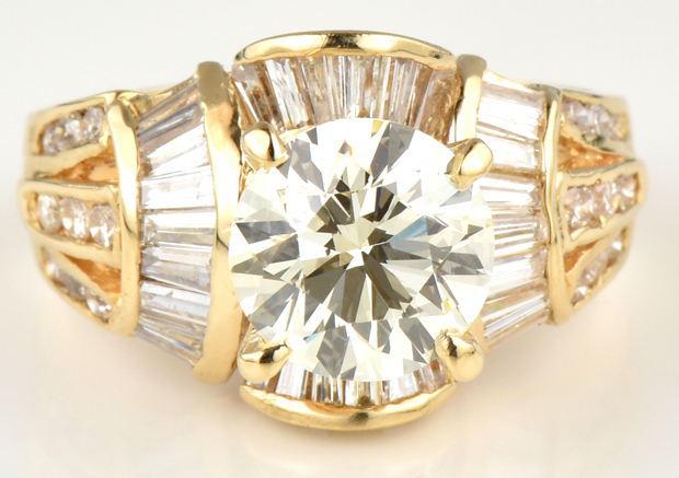 18K Yellow Gold Diamond Ring 