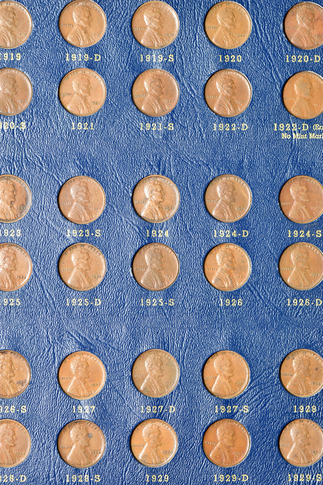 Complete collection of Lincoln cents 1909 through 1940 in a Whitman 9405 album