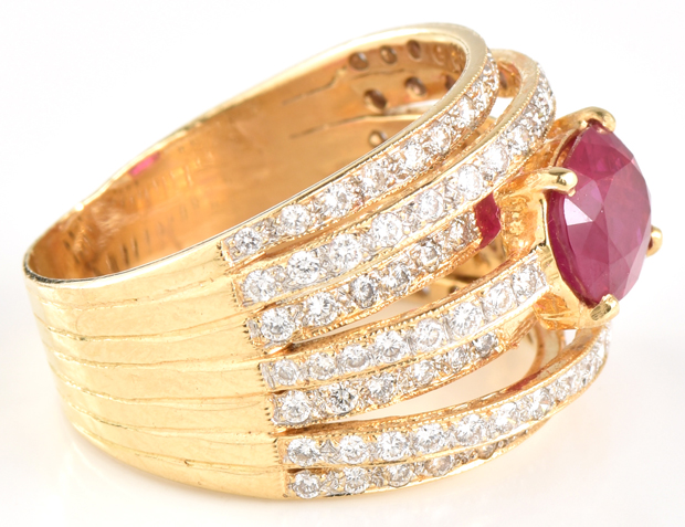 18K Yellow Gold Diamond and Ruby Ring