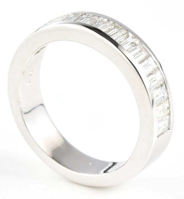 14K White Gold Diamond Band