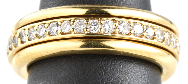 18K Yellow Gold Diamond Band 