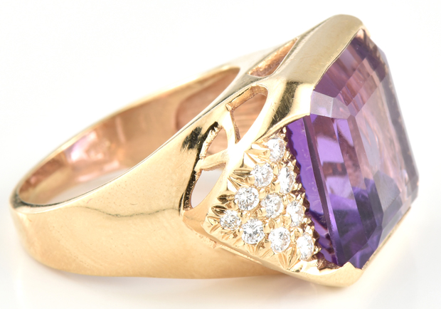 14K Yellow Gold Amethyst Ring 