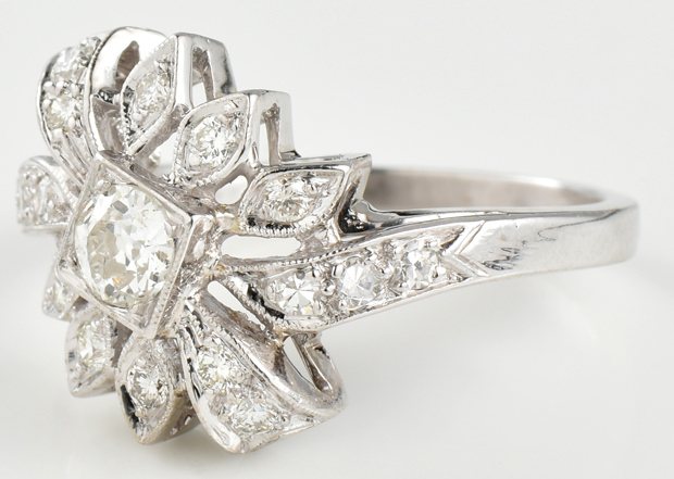 14K White Gold Diamond Ring 