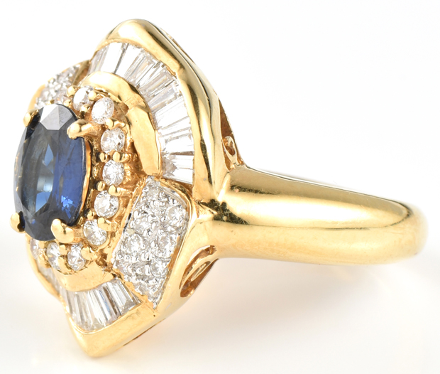 18K Yellow Gold Sapphire and Diamond Ring