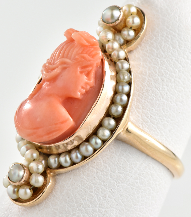 14K Yellow Gold Cameo Ring