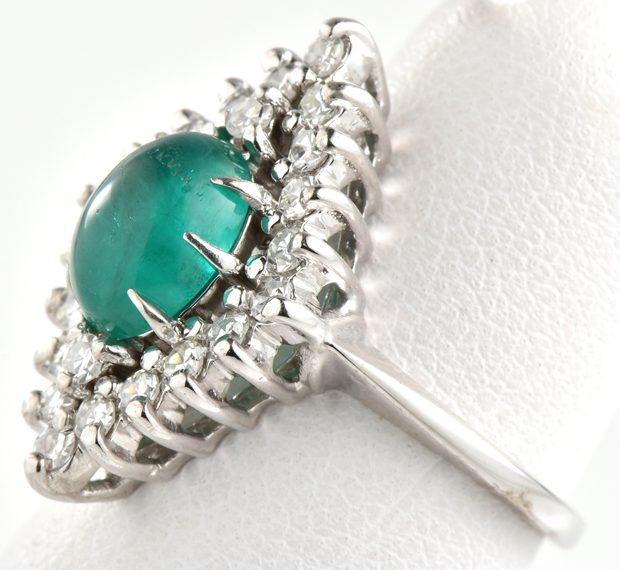 14K White Gold Cabochon Emerald Ring