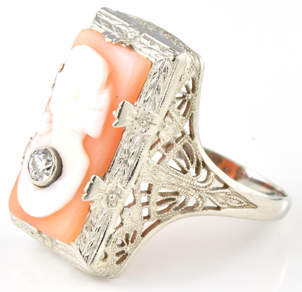 14K White Gold Cameo Ring