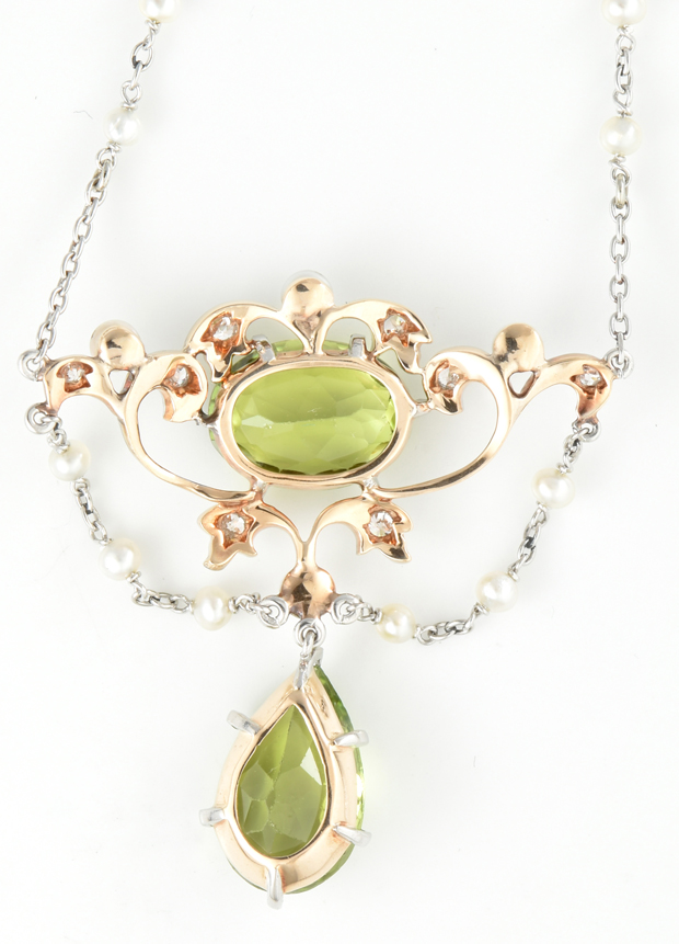 Platinum Topped 18K Vintage Necklace 