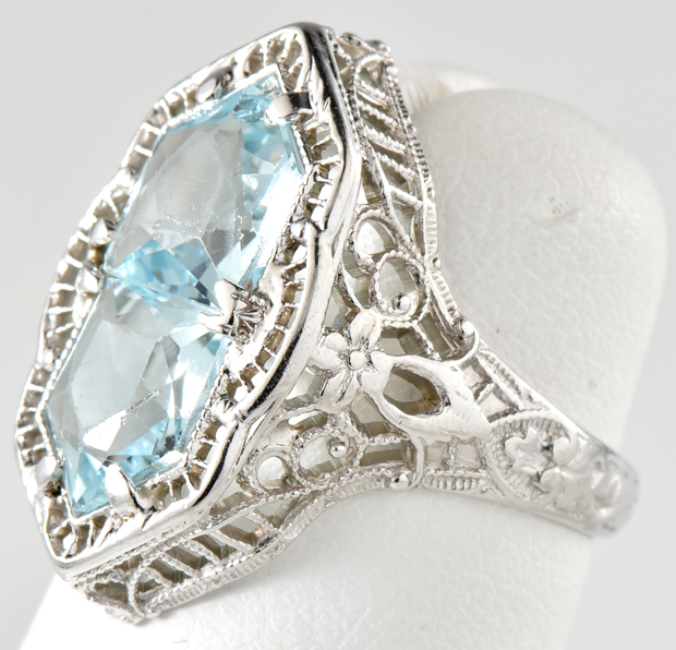 14K White Gold Filigree Ring