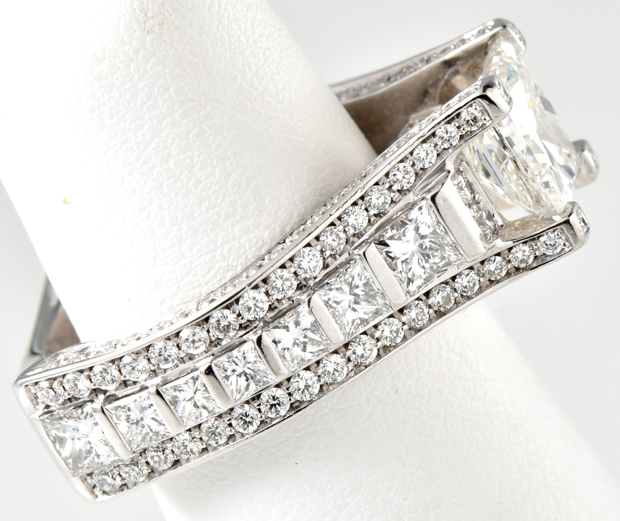 18K White Gold Diamond Ring with a 1.72 Carat Princess Cut, EGL International #2909422028