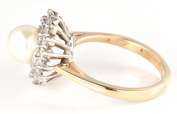 14K Yellow Gold Pearl Ring