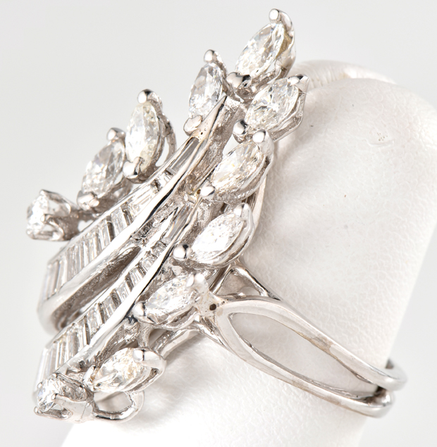 14K White Gold Diamond Ring