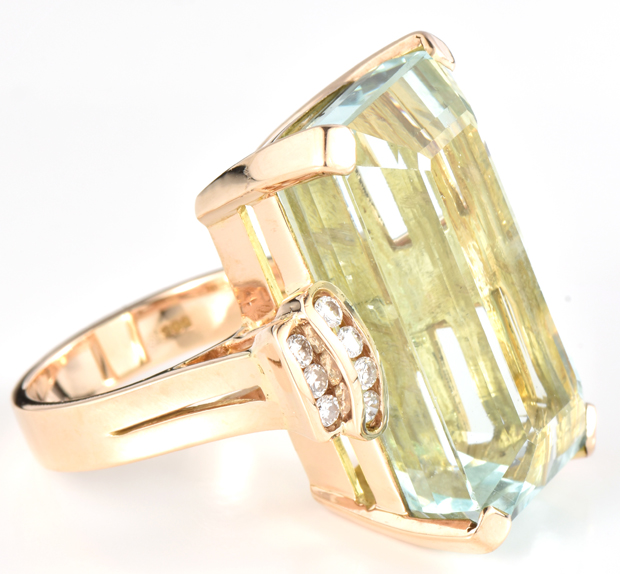 14K Yellow Gold Aquamarine Ring