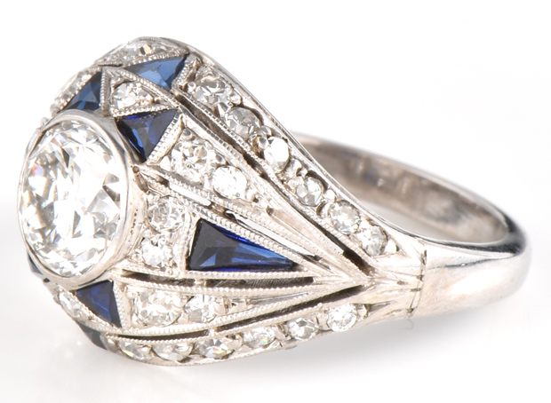 18K White Gold Diamond and Sapphire Ring 