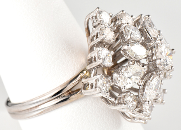 14K White Gold Diamond Cluster Ring 