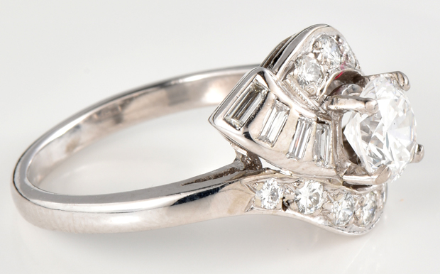 14K White Gold Diamond Ring