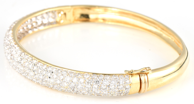 18K Yellow Gold Diamond Bangle 