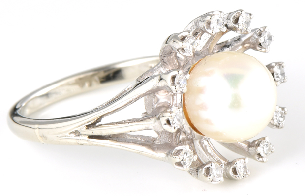 14K White Gold Pearl Ring