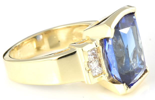 18K Yellow Gold Tanzanite Ring 