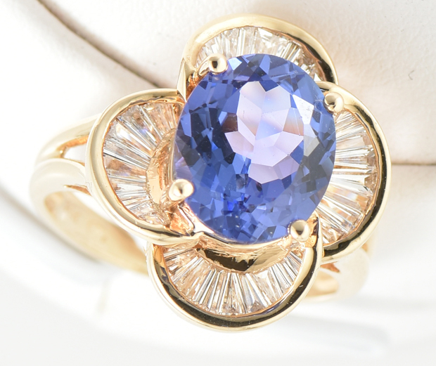 14K Yellow Gold Ring with a Tanzanite, GIA #2205575334